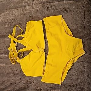 Fused Hawaii NWOT Large Kohanaiki Top & Large Kona Bottom set